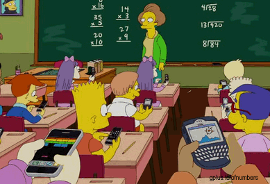 Handy, Smartphone in Schule Klassenzimmer lustig Handy, Smartphone in Schule Klassenzimmer lustig