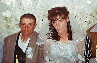Lustige Bilder - hässliche Eheschließung - Heirat zum lachen