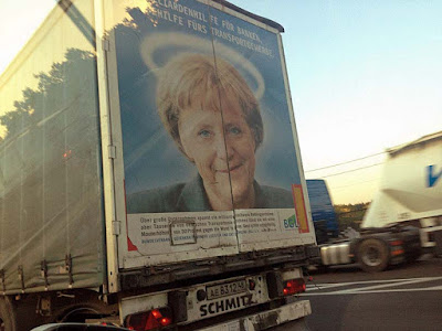 Lustige Werbung mit Politikern - Merkel an LKW