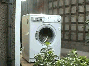 Lustiger Test - Stein in Waschmaschine packen - Waschmaschine ist kaputt