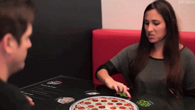 Pizza bestellen mit Handy lustige Erfindung Pizza bestellen mit Handy lustige Erfindung