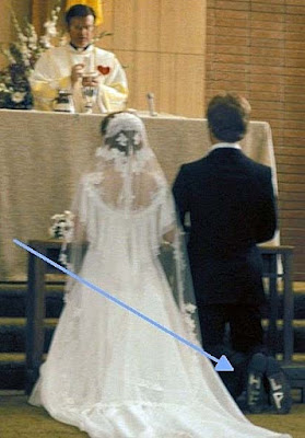 kirchliche Hochzeit - Bräutigam Schuhe Hilfe draufgeschrieben kirchliche Hochzeit - Bräutigam Schuhe Hilfe draufgeschrieben